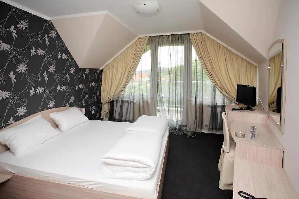 Family Hotel Diana Sofia 0*,